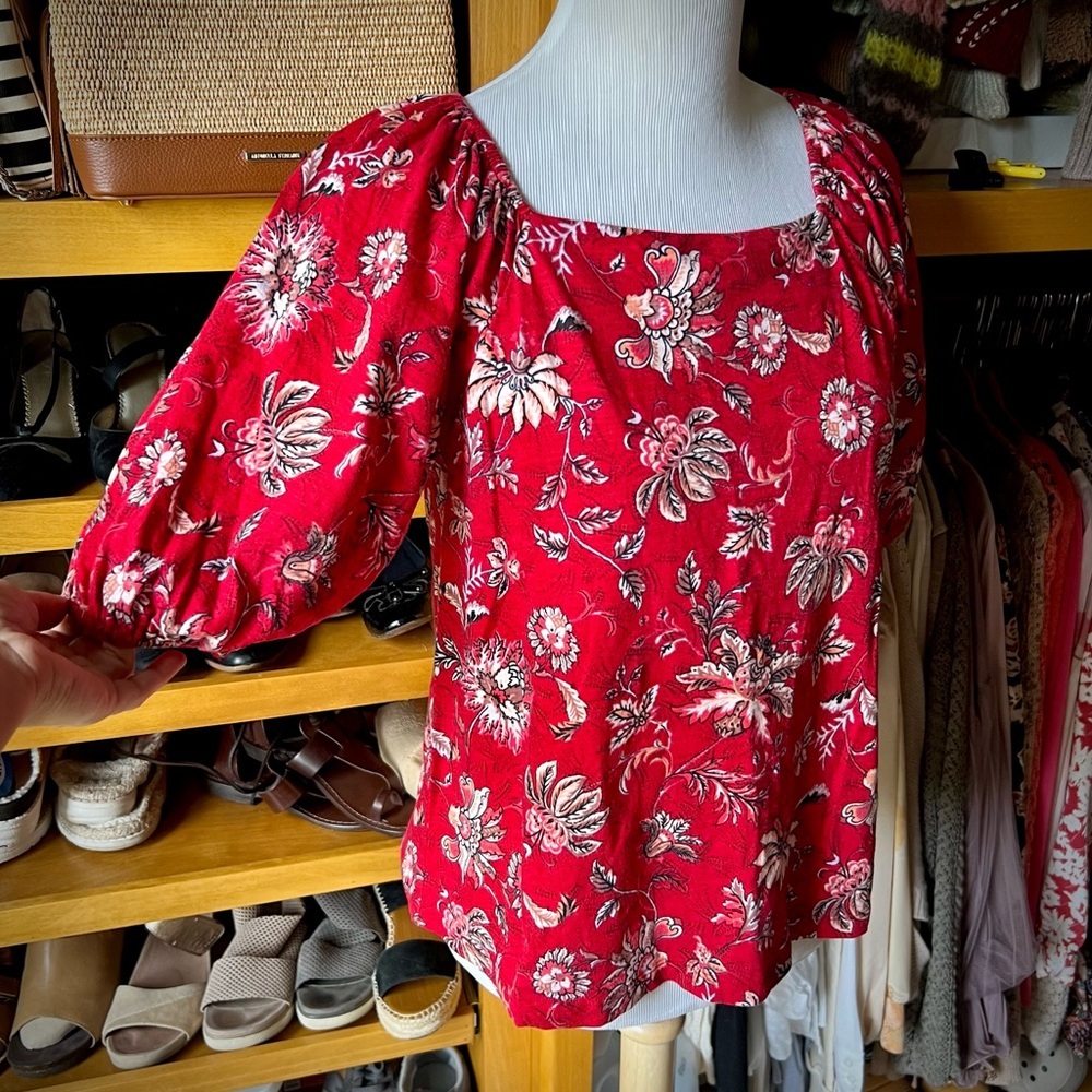 MAURICES Floral Puff Sleeves Red Women's Top Medium